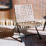 Cadeira De Tecido Com Sombras No Chao De Azulejo 1yk6X6VcksI