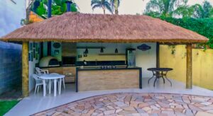 quiosque de sapê para churrasqueira